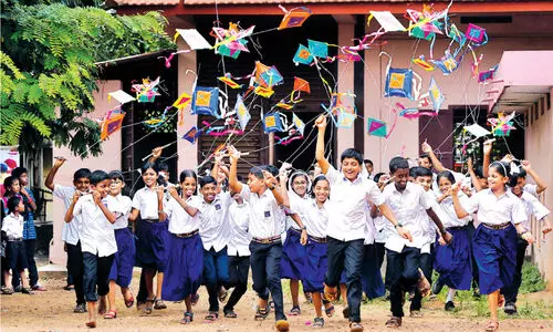 സ്കൂളിൽനിന്ന് ചുവടുവെക്കാം, നവകേരളത്തിലേക്ക്