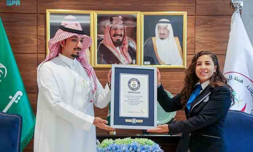 ലോക റെക്കോഡിട്ട് സൗദി റെഡ് ക്രസന്റ് ലോക റെക്കോഡിട്ട് സൗദി റെഡ് ക്രസന്റ്