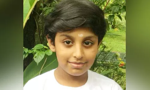 സൈക്കിളിൽ പോകുന്നതിനിടെ വീട്ടിനടുത്ത കുളത്തിൽ വീണ് വിദ്യാർഥി മരിച്ചു സൈക്കിളിൽ പോകുന്നതിനിടെ വീട്ടിനടുത്ത കുളത്തിൽ വീണ് വിദ്യാർഥി മരിച്ചു