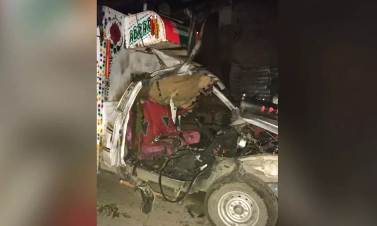 ഷോപിയാനിൽ സൈന്യം സഞ്ചരിച്ച വാഹനത്തിൽ സ്ഫോടനം; മൂന്നു സൈനികർക്ക് പരിക്ക്