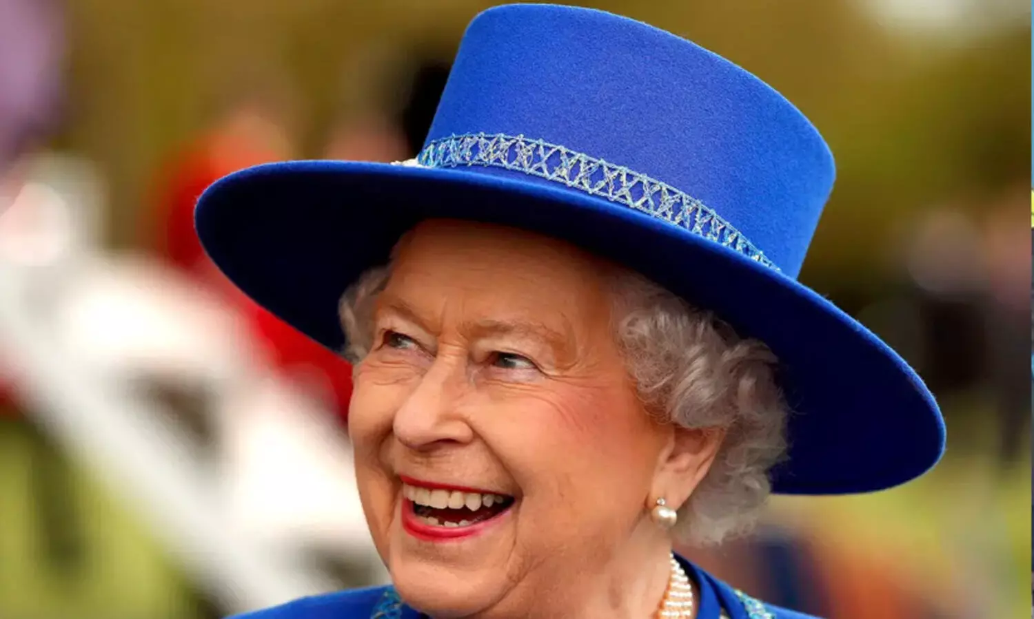 എലിസബത്ത് രാജ്ഞിക്ക് രാജപദവിയിൽ സപ്തതി; ആഘോഷത്തിമിർപ്പിൽ രാജ്യം