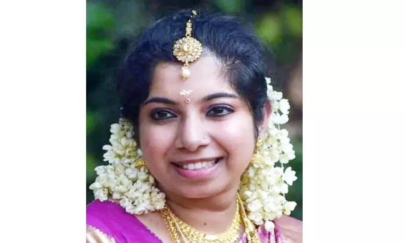 അശ്വതിയുടെ ദുരൂഹ മരണം: പൊലീസ് അന്വേഷണം തൃപ്തികരമല്ലെന്ന് ബന്ധുക്കൾ അശ്വതിയുടെ ദുരൂഹ മരണം: പൊലീസ് അന്വേഷണം തൃപ്തികരമല്ലെന്ന് ബന്ധുക്കൾ