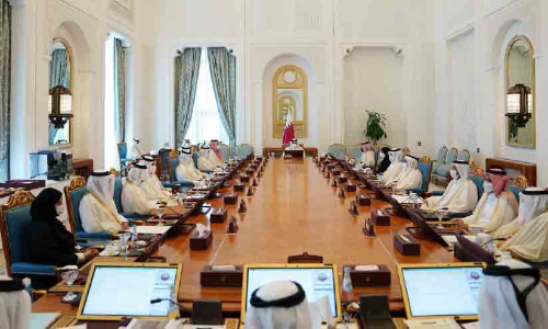 സന്ദർശകർക്ക് ആരോഗ്യ ഇൻഷുറൻസ്: പ്രീമിയം പാക്കേജിന് അംഗീകാരം