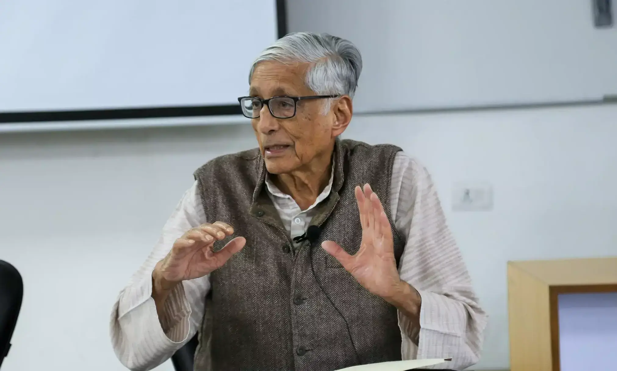 Raj Mohan Gandhi