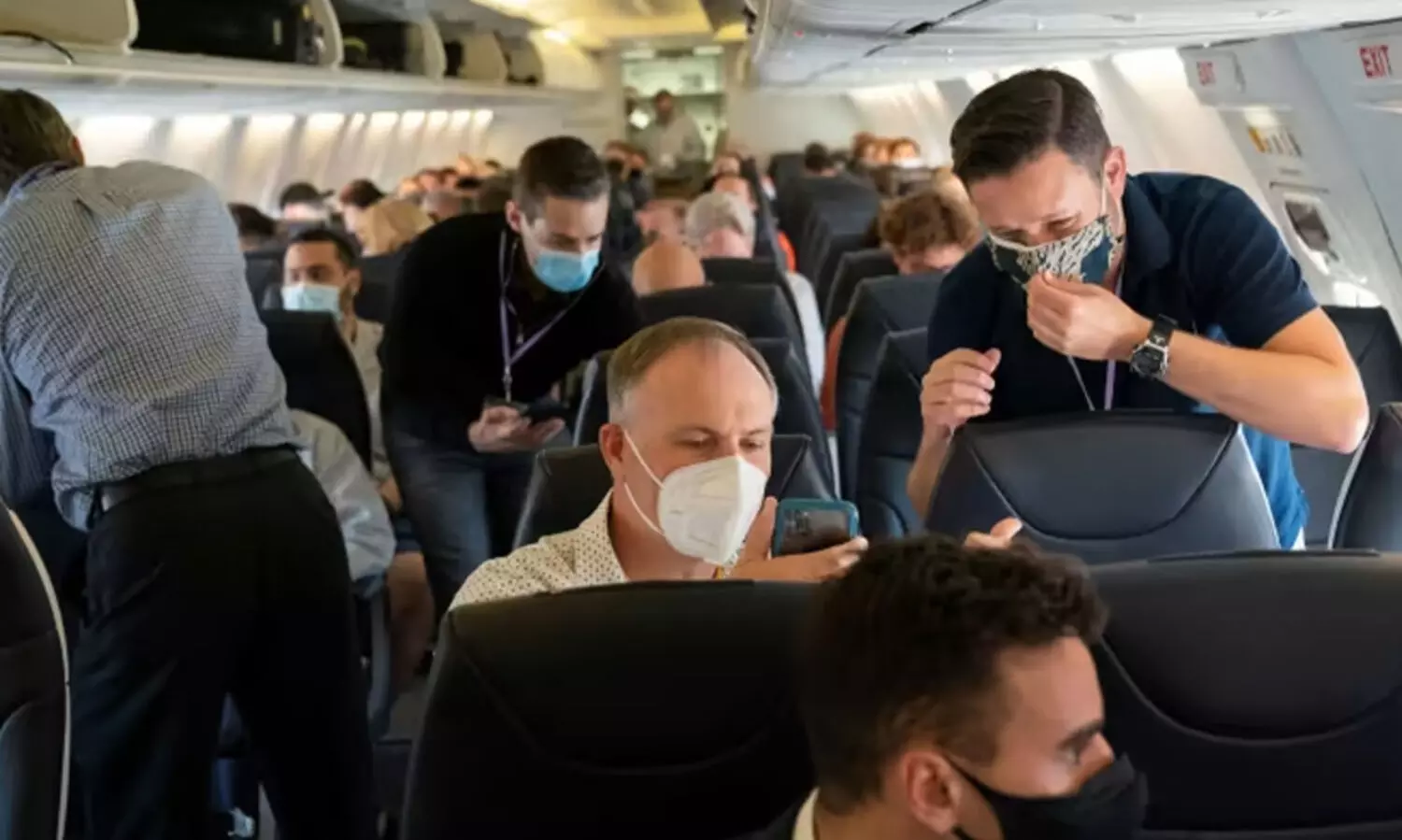 വിമാനത്തിൽ മാസ്ക്​ ധരിച്ചില്ലെങ്കിൽ യാത്രവിലക്ക്​ ഏർപ്പെടുത്തണം -​ഡൽഹി ​ഹൈകോടതി