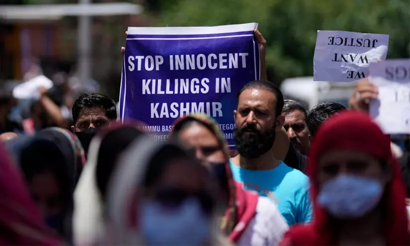 കശ്മീരിലെ കൊലപാതകങ്ങൾ; ഹൈകോടതിയുടെ ഇടപെടൽ തേടി പണ്ഡിറ്റുകൾ