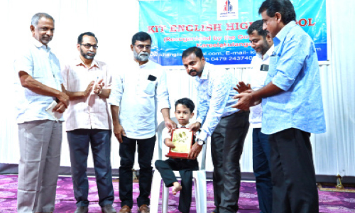 വൈകല്യങ്ങളെ അതിജയിച്ച വിസ്മയ പ്രകടനവുമായി കുഞ്ഞുയാസീൻ