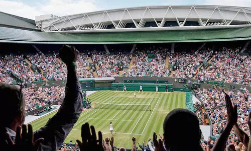 കളിക്കളങ്ങളും രാഷ്ട്രീയവും: കളിക്കളത്തിൽ രാജ്യത്തെ വിലക്കാം; താരങ്ങളെയോ? കളിക്കളങ്ങളും രാഷ്ട്രീയവും: കളിക്കളത്തിൽ രാജ്യത്തെ വിലക്കാം; താരങ്ങളെയോ?