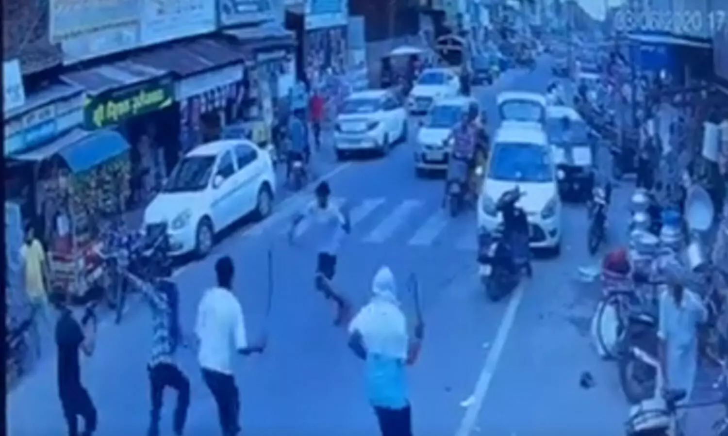 പഞ്ചാബിൽ അജ്ഞാതസംഘം നടുറോട്ടിൽ വെച്ച് യുവാവിനെ കഴുത്തറുത്ത് കൊന്നു