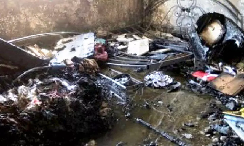 സാൽമിയയിൽ കെട്ടിടത്തിൽ തീപിടിത്തം