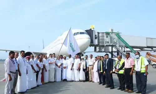 ഹജ്ജ് തീർഥാടനം: ആദ്യ സംഘം യാത്രയായി