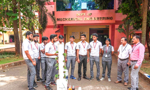 കൃഷിക്കായി നൂതന ഉപകരണം വികസിപ്പിച്ച് വിദ്യാർഥികൾ