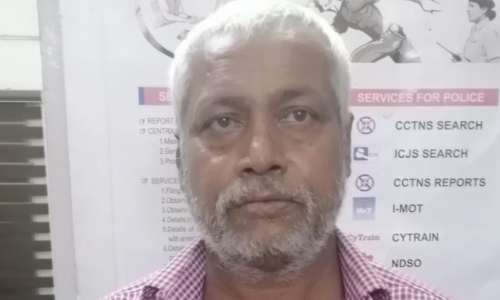 ഭാര്യയെ കൊന്നതിന് പ്രതികാരമായി പ്രതിയുടെ മാതാവിനെ കുത്തിക്കൊന്നു; മധ്യവയസ്കൻ അറസ്റ്റിൽ