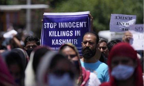 കശ്മീർ കൊലപാതകങ്ങൾ: കേന്ദ്ര സർക്കാറിനെ പ്രതിരോധത്തിലാക്കി പ്രതിഷേധം