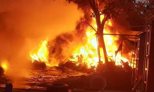 Balussery Puthurvattam Furniture Massive fire at construction site