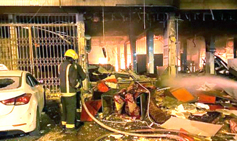 റസ്റ്റാറന്റിൽ പാചകവാതകം ചോർന്ന് സ്ഫോടനവും തീപിടിത്തവും റസ്റ്റാറന്റിൽ പാചകവാതകം ചോർന്ന് സ്ഫോടനവും തീപിടിത്തവും