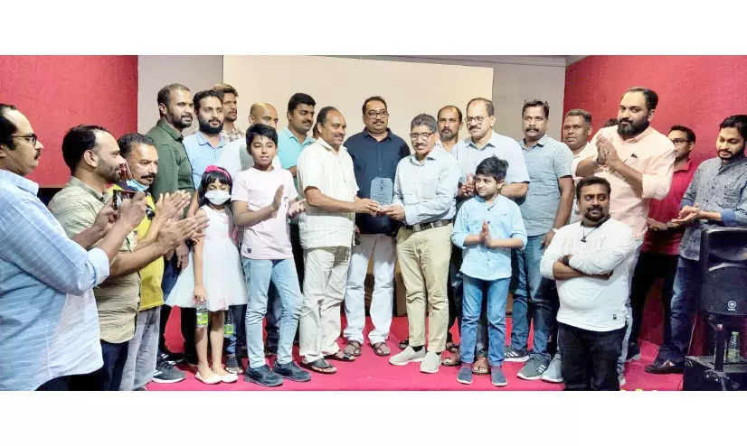 പി.ആർ. അബ്ദുൽ കരീമിന് യാത്രയയപ്പ്