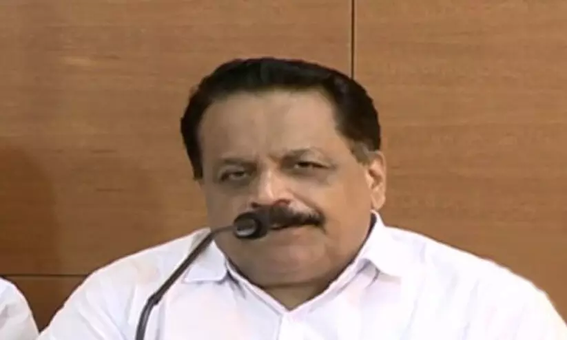 കോർപറേഷൻ ചെയർമാൻ സ്ഥാനവും സ്റ്റേറ്റ് കാറും തന്നാൽ പാർട്ടി മാറാം; ശബ്ദരേഖ തന്റേതല്ലെന്ന് ജോണി നെല്ലൂർ കോർപറേഷൻ ചെയർമാൻ സ്ഥാനവും സ്റ്റേറ്റ് കാറും തന്നാൽ പാർട്ടി മാറാം; ശബ്ദരേഖ തന്റേതല്ലെന്ന് ജോണി നെല്ലൂർ