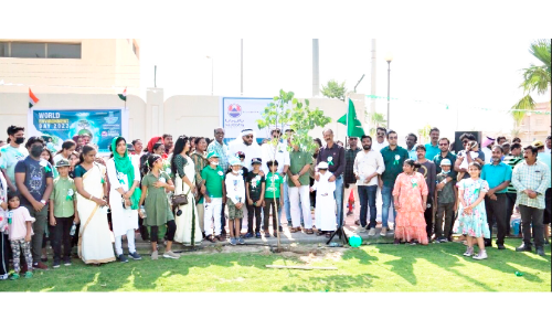 നവോദയയും മുനിസിപ്പാലിറ്റിയും ഖാലിദിയ പാർക്കിൽ 100 വൃക്ഷത്തൈകൾ നട്ടു