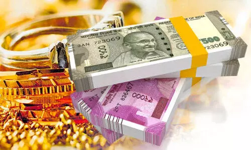 ബാങ്കിനേക്കാൾ കുറഞ്ഞ പലിശക്ക് സ്വർണ പണയ വായ്പ! പുതിയ കൊള്ളയുമായി ബ്ലേഡുകാർ