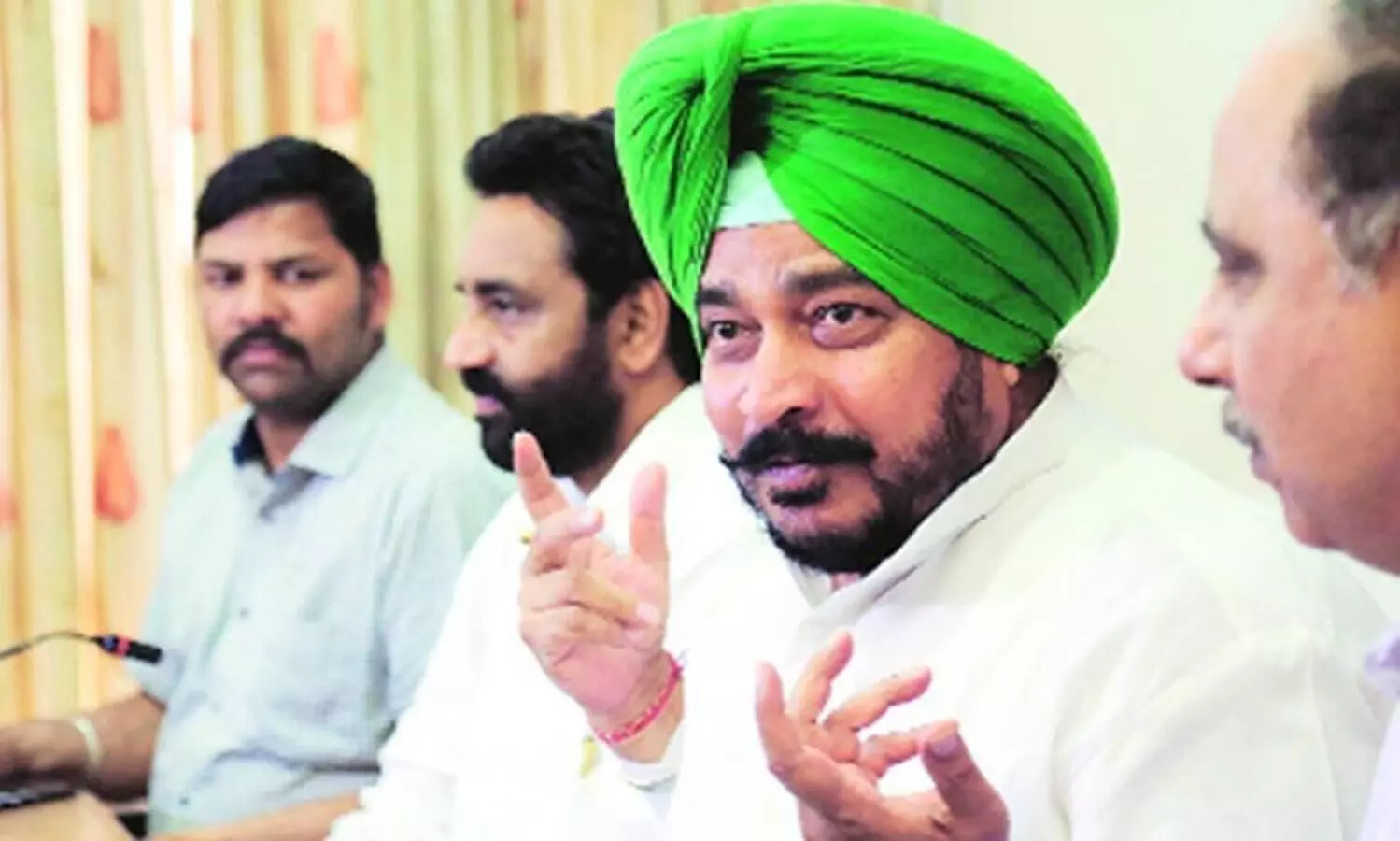 കോൺഗ്രസ് നേതാവും മുൻ മന്ത്രിയുമായ സദ്ദു സിങ് ദരംസോട്ട് അഴിമതി കേസിൽ അറസ്റ്റിൽ