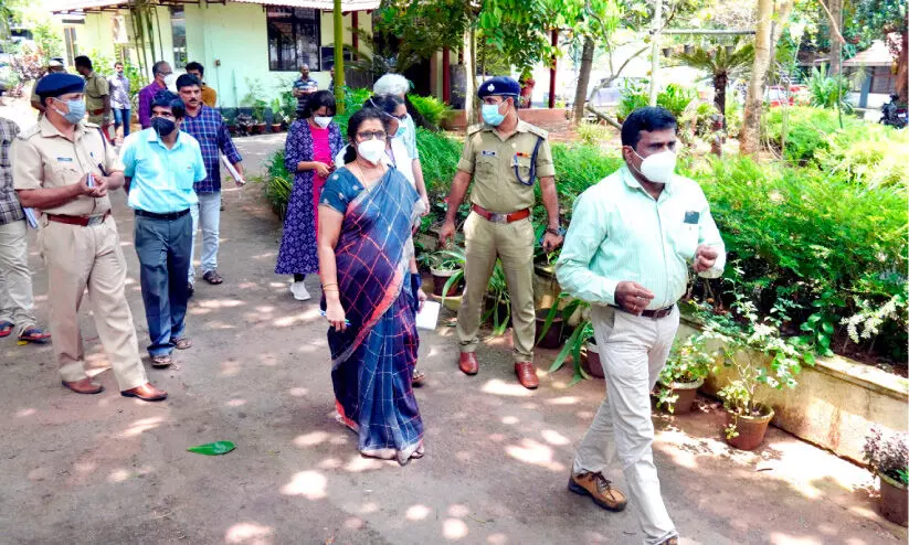Police check on kuthiravattam mental hospital