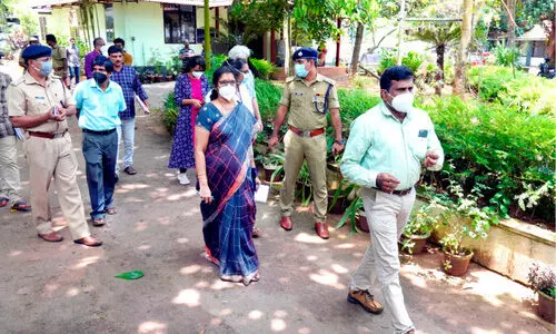 Police check on kuthiravattam mental hospital