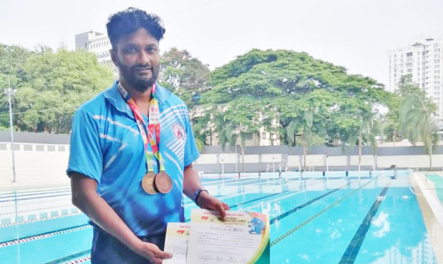 പ്രവാസികളുടെ അഭിമാനമായി അബൂബക്കർ ആക്കോട്