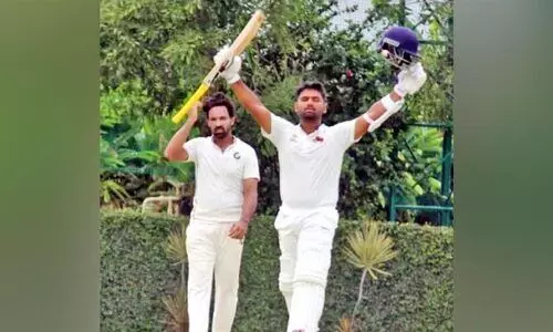 രഞ്ജി ക്വാർട്ടർ: കൂറ്റൻ സ്കോറിൽ മുംബൈയും ബംഗാളും; ലീഡ് നേടി കർണാടകയും മധ്യപ്രദേശും