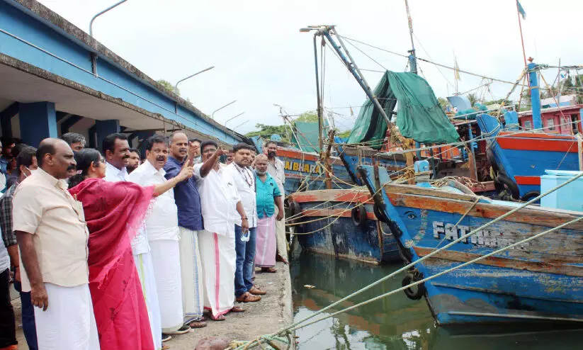 മത്സ്യത്തൊഴിലാളി ക്ഷേമം; നിയമസഭ സമിതി സിറ്റിങ്ങിൽ പരാതിത്തിര
