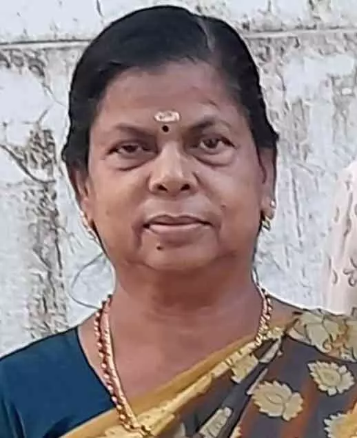 വി​ലാ​സി​നി