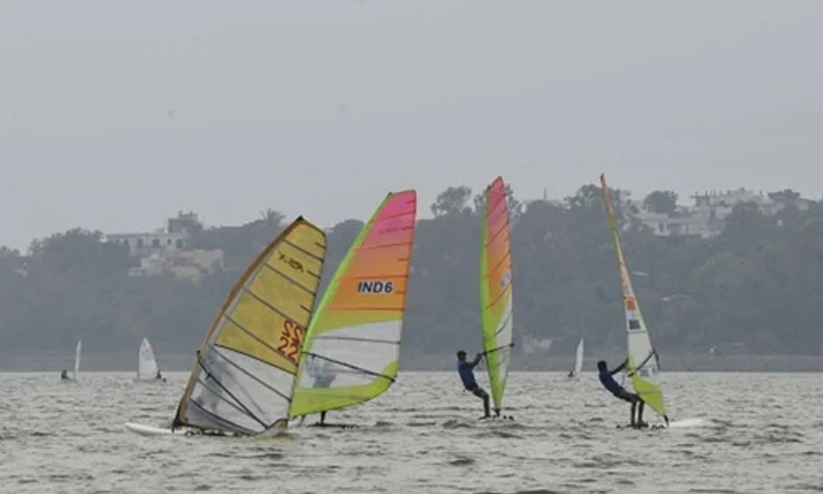 സൈക്ലിങ് താരത്തിന് പിന്നാലെ കോച്ചിനെതിരെ പരാതിയുമായ വനിത സെയിലിങ് താരം സൈക്ലിങ് താരത്തിന് പിന്നാലെ കോച്ചിനെതിരെ പരാതിയുമായ വനിത സെയിലിങ് താരം