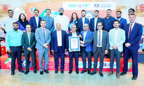 12,430 സോ​പ്പു​പൊ​ടി പാ​ക്ക​റ്റു​കൊ​ണ്ടൊ​രു​ക്കി​യ പ​ര​സ്യ​വാ​ച​കം ഗി​ന്ന​സി​ൽ