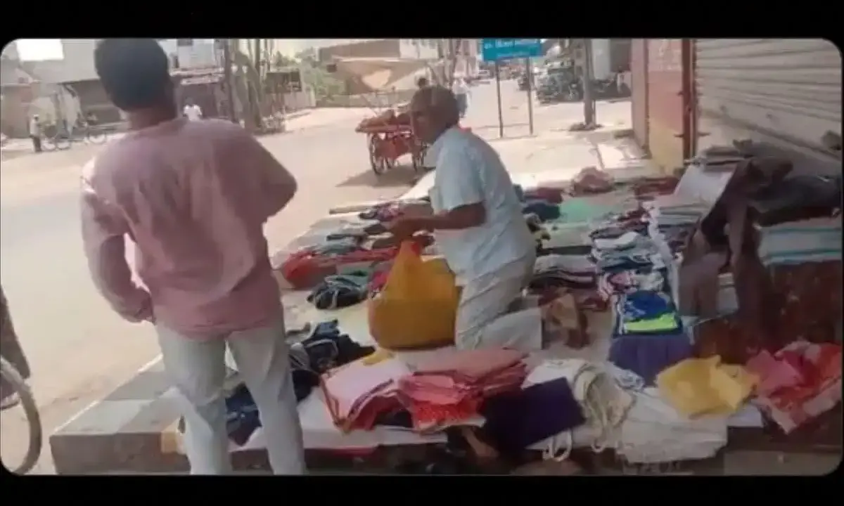 യു.പിയിൽ മുസ്‍ലിം വഴിയോര കച്ചവടക്കാരനെ തടഞ്ഞ ഹിന്ദുത്വ പ്രവർത്തകൻ അറസ്റ്റിൽ