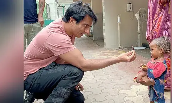 നാലുകൈകാലുകളുമായി പിറന്ന പെൺകുട്ടിക്ക് പുതിയ ജീവിതം