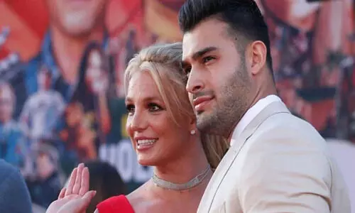 പോപ് താരം ബ്രിട്ട്നി സ്പിയേഴ്സും സാം അസ്ഗരിയും വിവാഹിതരായി