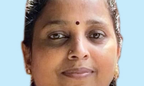 ട്രെ​യി​ൻ​ത​ട്ടി സ്ത്രീ ​മ​രി​ച്ചു