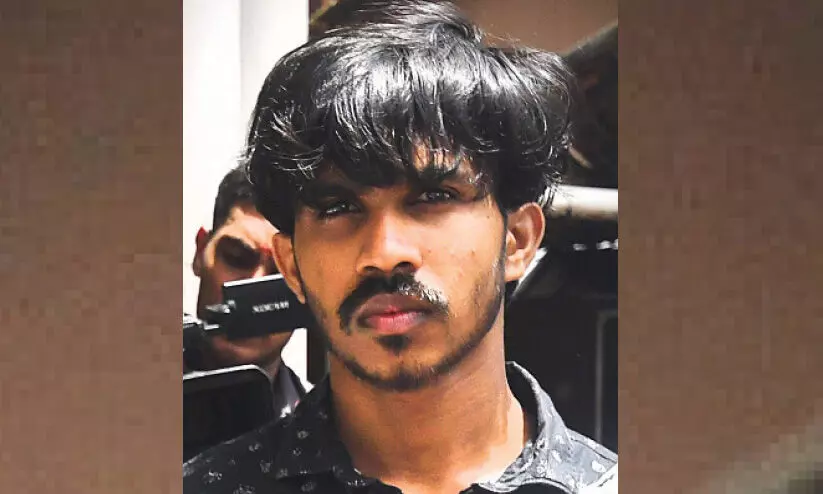 പെട്രോൾ പമ്പിലെ കവർച്ച: മുൻ ജീവനക്കാരൻ പിടിയിൽ പെട്രോൾ പമ്പിലെ കവർച്ച: മുൻ ജീവനക്കാരൻ പിടിയിൽ