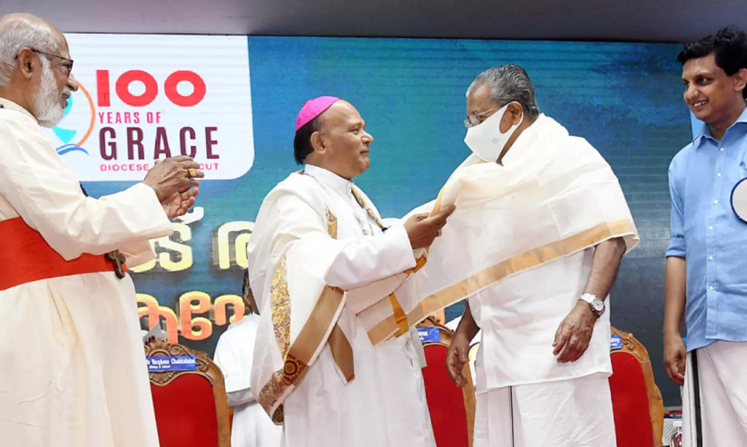 സഭക്കും സർക്കാറിനും വിവിധ മേഖലകളിൽ സഹകരിക്കാനാവും -മുഖ്യമന്ത്രി