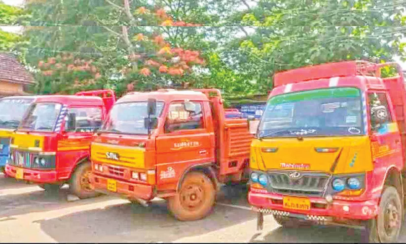 മാലിന്യം തള്ളിയ ടാങ്കർലോറി കസ്റ്റഡിയിൽ
