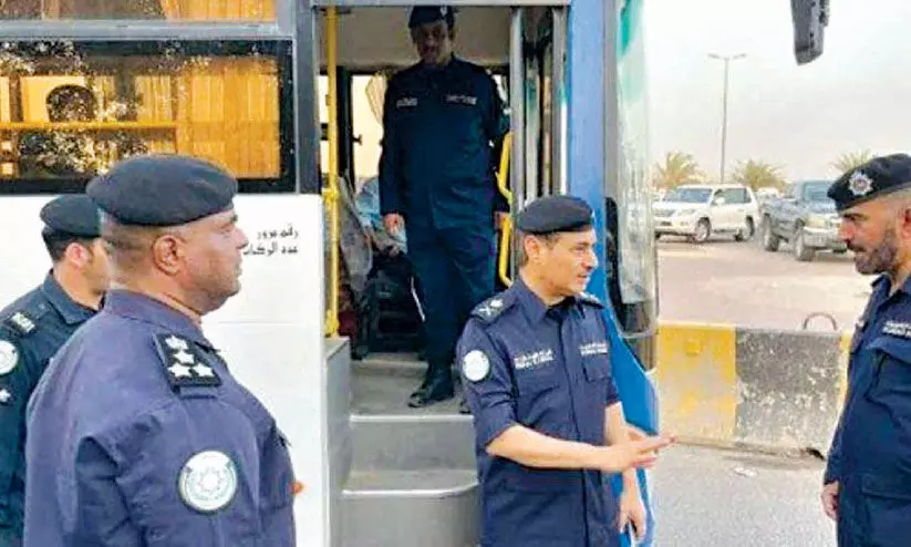 ഫ്രൈഡേ മാർക്കറ്റിൽ സുരക്ഷ: പരിശോധന; നിരവധിപേർ പിടിയിൽ