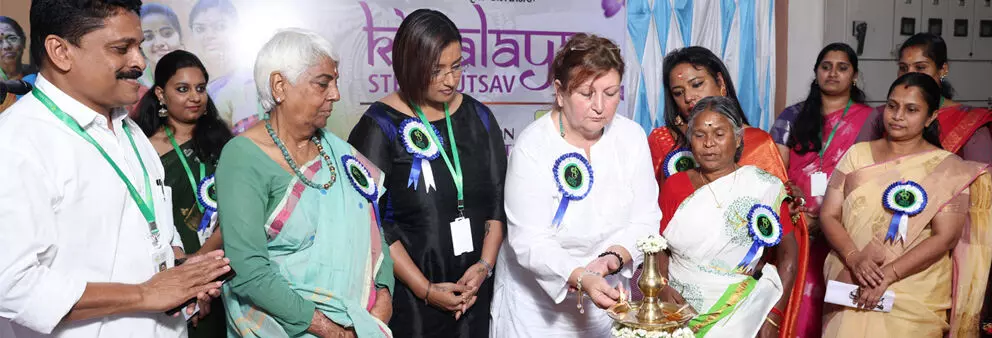 സ്വപ്നക്ക് ജോലി നൽകിയ എച്ച്.ആർ.ഡി.എസിന്റെ  അട്ടപ്പാടിയിലെ പ്രവർത്തനം അനുമതിയില്ലാതെ