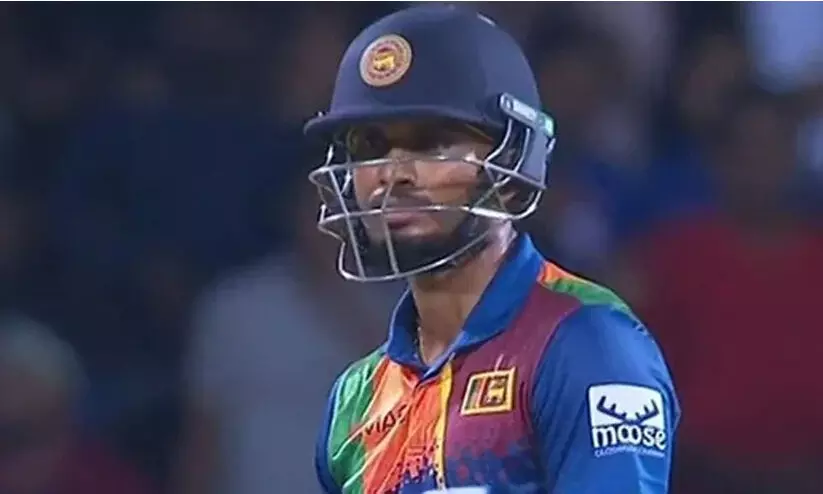 ജയിക്കാൻ മൂന്നോവറിൽ 59 റൺസ്; ഷനക വെടിക്കെട്ട്, അവിശ്വസനീയം ലങ്ക - വിഡിയോ ജയിക്കാൻ മൂന്നോവറിൽ 59 റൺസ്; ഷനക വെടിക്കെട്ട്, അവിശ്വസനീയം ലങ്ക - വിഡിയോ