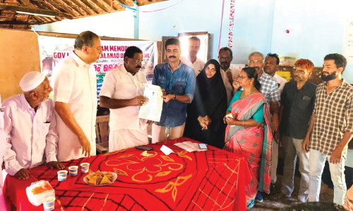 അന്ന് കടവത്ത് അഹമ്മദ് ഹാജി, ഇന്ന് പേരമക്കൾ; മഠത്തിൽ സ്കൂൾ വികസനത്തിനായി കുടുംബം