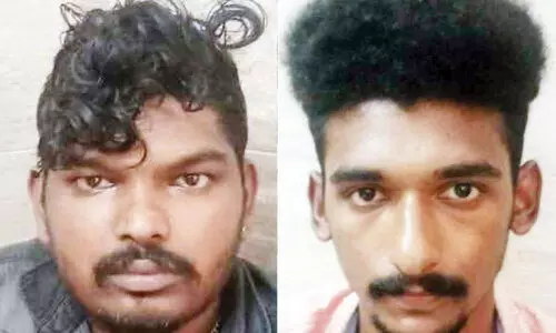 15 ലക്ഷം രൂപയുടെ നിരോധിത പുകയില ഉൽപന്നങ്ങളുമായി രണ്ടുപേർ പിടിയിൽ