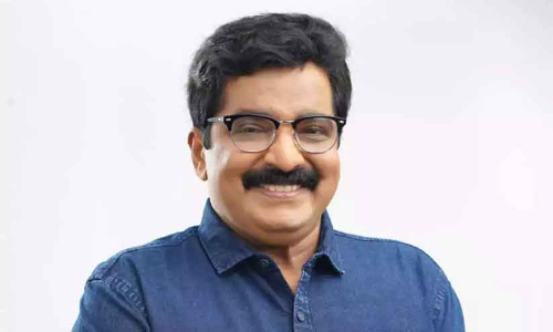 ഉമ്മൻചാണ്ടിക്ക് നേരെ എറിഞ്ഞതെല്ലാം സ്വപ്നയുടെ രൂപത്തിൽ പിണറായിക്ക് നേരെ എത്തിയെന്ന് എം.കെ മുനീർ