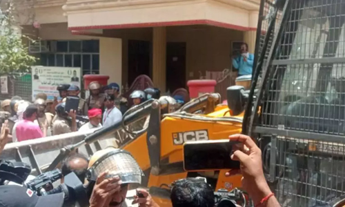 വീട് പൊളിച്ചത് അനധികൃതമായി: ജാവേദ് മുഹമ്മദ് ഹൈകോടതിയിൽ ഹരജി നൽകി