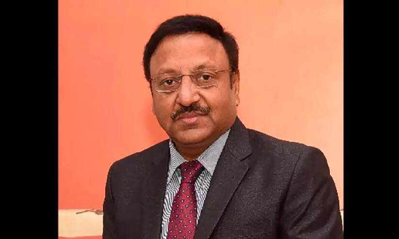 ആധാറിനെ തിരിച്ചറിയൽ കാർഡുമായി ബന്ധിപ്പിച്ച്​ ചട്ടങ്ങൾ വിജ്ഞാപനം ചെയ്യണം