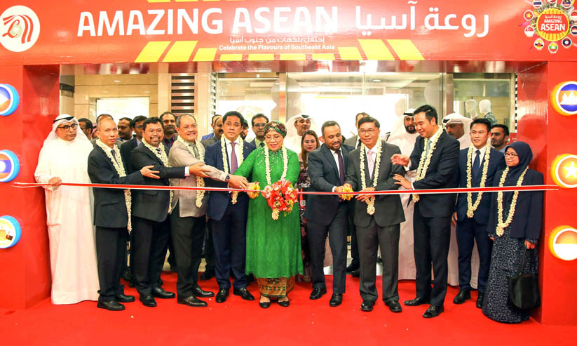 ലുലു ഹൈപ്പർ മാർക്കറ്റിൽ ആസിയാൻ ഫെസ്റ്റിവൽ ആരംഭിച്ചു ലുലു ഹൈപ്പർ മാർക്കറ്റിൽ ആസിയാൻ ഫെസ്റ്റിവൽ ആരംഭിച്ചു