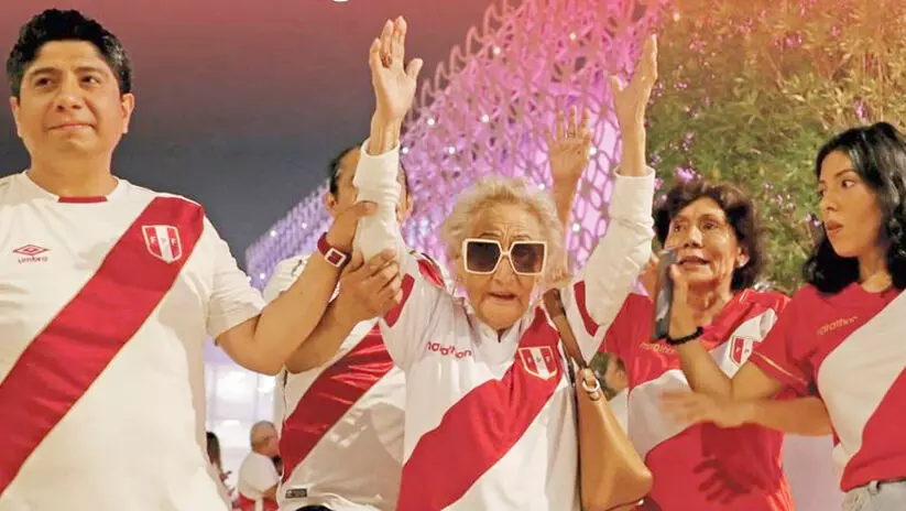 ബ്ലാ​ങ്ക മു​ത്ത​ശ്ശി​യു​ടെ ആ​ദ്യ ഫു​ട്​​ബാ​ൾ മാ​ച്ച്​